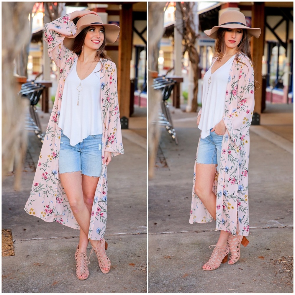 ✨LAST ONE✨Pink floral long kimono - Picture 2 of 3